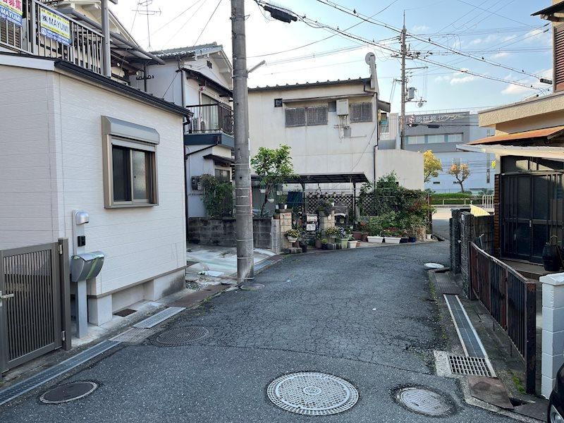 枚方市堂山3丁目　新築一戸建ての前面道路含む現地写真|前面道路含む現地写真です