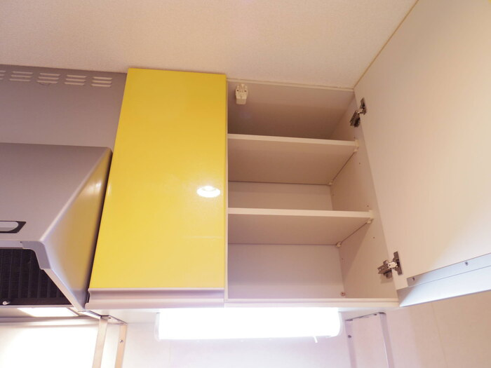 クレールⅢのキッチン|キッチン吊り戸棚