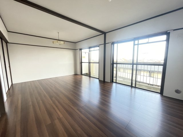 昭島市宮沢町２丁目の賃貸マンションの洋室