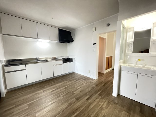 昭島市宮沢町２丁目の賃貸マンションの居間・リビング