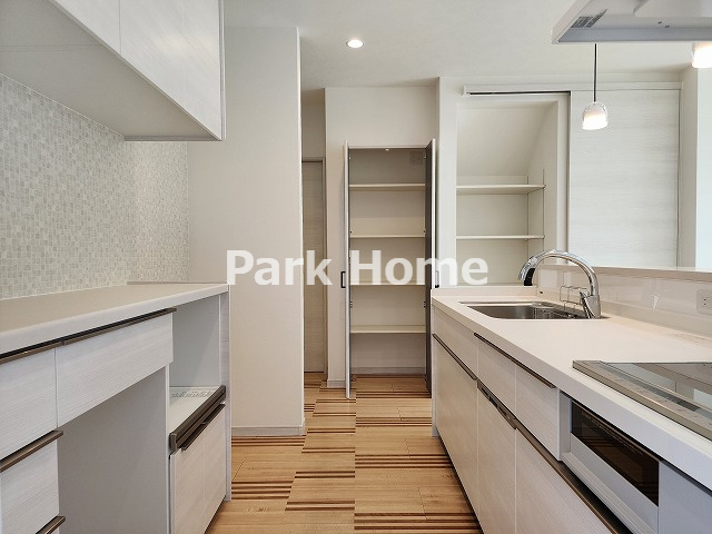 高知市百石町2丁目-2号地-新築戸建てのキッチン