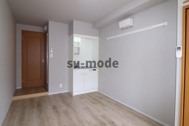 フローラ茨木の洋室