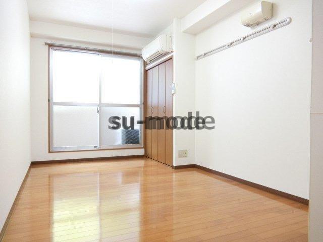 フローラ茨木の居間・リビング