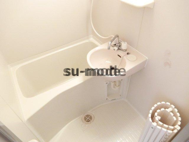 フローラ茨木の浴室