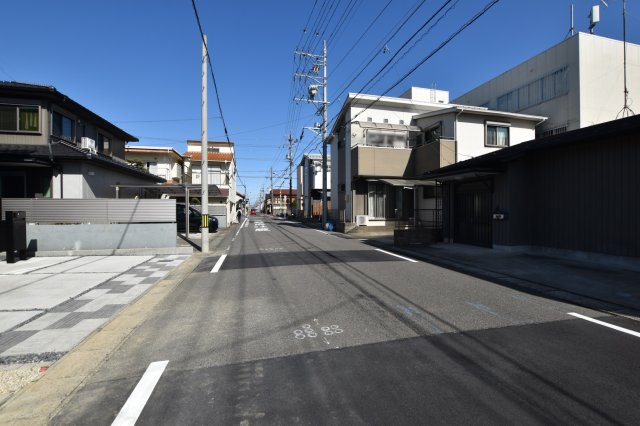 戸建　一宮市今伊勢町本神戸　全5区画分譲の前面道路含む現地写真|現地の前面道路の写真です。