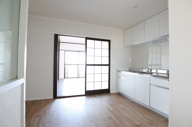 東ノ岡マンションのキッチン