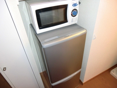 【設備】 | レオパレスカリヨ尼崎 | 冷蔵庫・電子レンジ