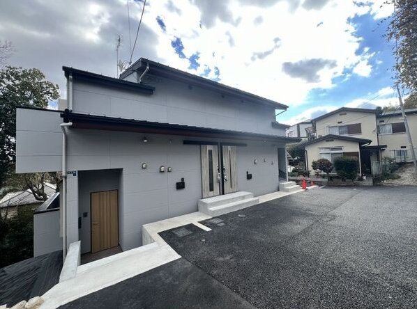 中山荘園LOHAUSⅡの外観