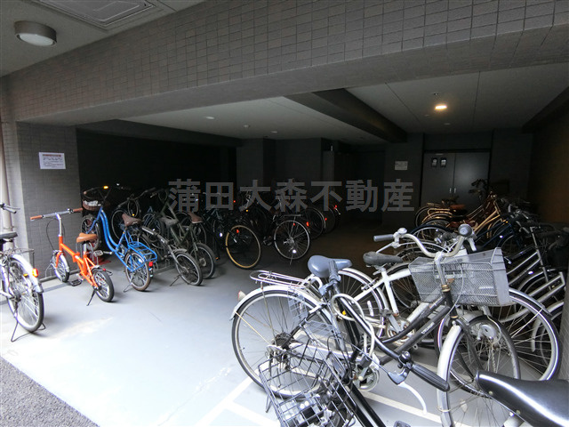 ルーブル西蒲田弐番館のその他共用部分|屋根付き無料駐輪場