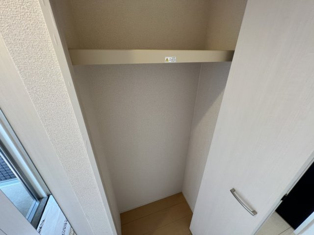 プレシャス高崎の収納|高崎、前橋エリアのお部屋探しはエンドスケープまで！お客様の理想お聞かせ下さい♪
クロスや設備の色が異なる場合があります。