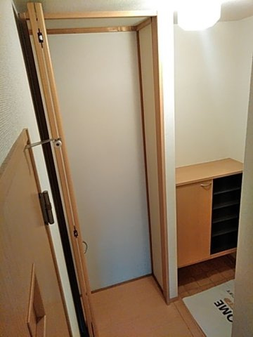 コトーソレイユ Aの玄関