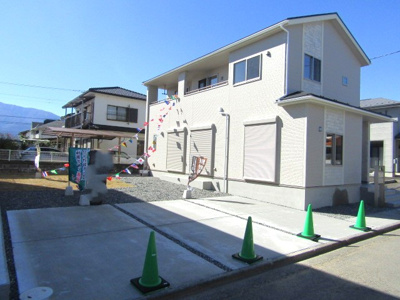 【駐車場】 | ブルーミングガーデン中央市山之神2期　1号棟 | 駐車場の用意があります