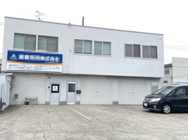 緑区鳴海町下汐田倉庫付事務所の外観