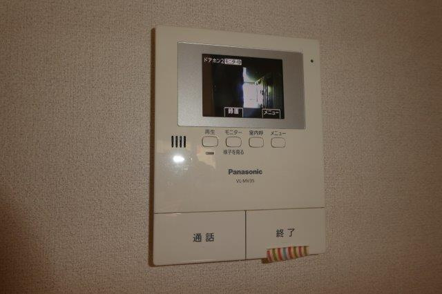 シエルクレールＢのセキュリティ|オートロック連動ＴＶインターホン