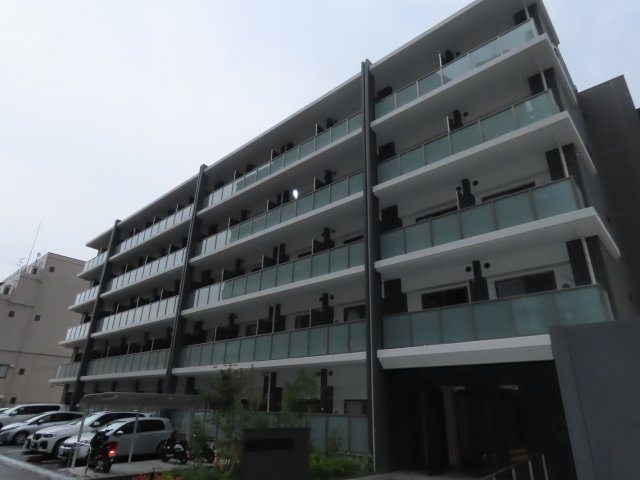 ファステート大阪マジョリティの外観