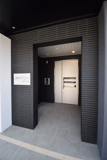 MISTRAL姫路駅前Ⅶ高尾町のエントランス
