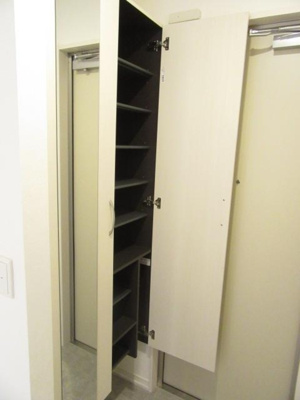 【玄関】 | ビラ賀殿 | 別部屋写真です。