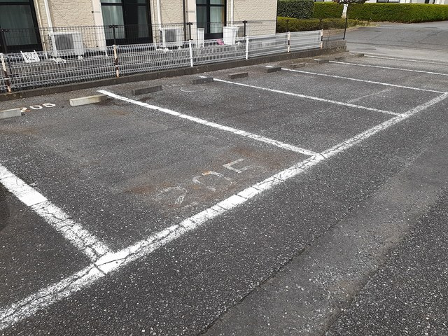 エルディム茂作の駐車場|駐車場
