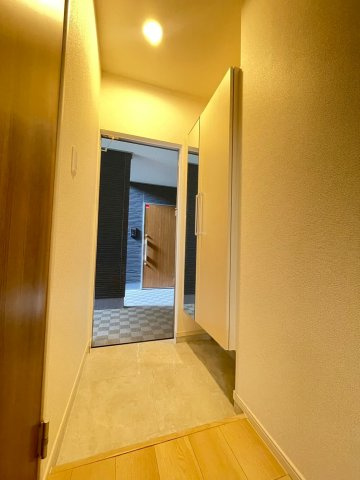 ヴィアソーレ茨木の玄関
