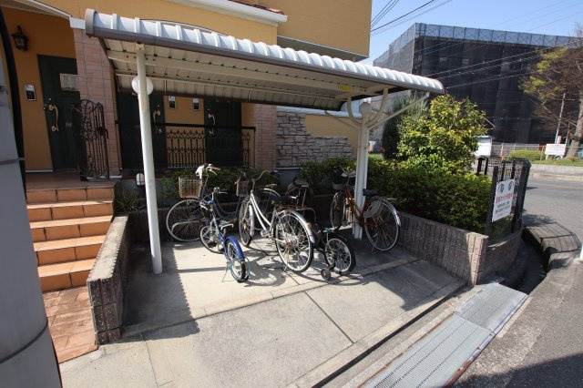 【その他共用部分】 | イジュヴィア | 駐輪場