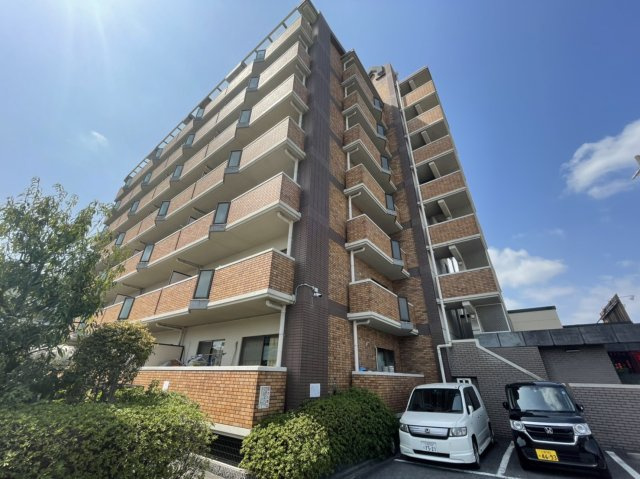 マンション新屋の外観