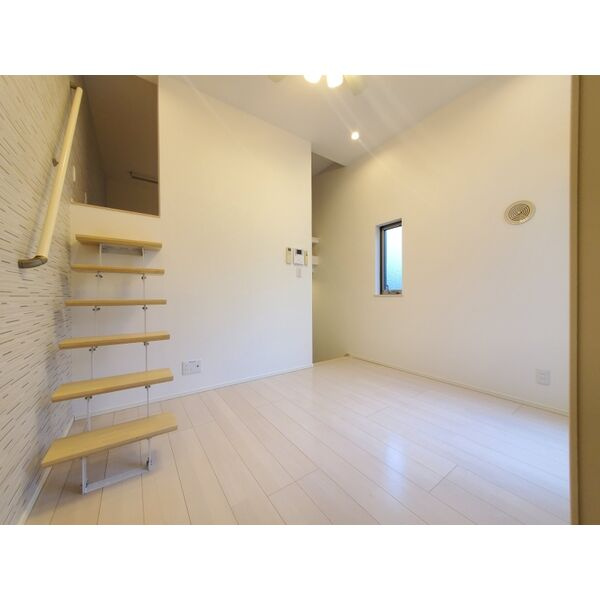 ディアコート新栄の寝室