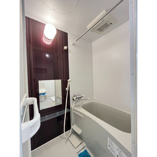 ディアコート新栄の浴室