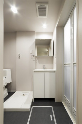 【独立洗面台】 | スプリングフォレスト参番館 | 独立洗面台、朝の身支度には欠かせません