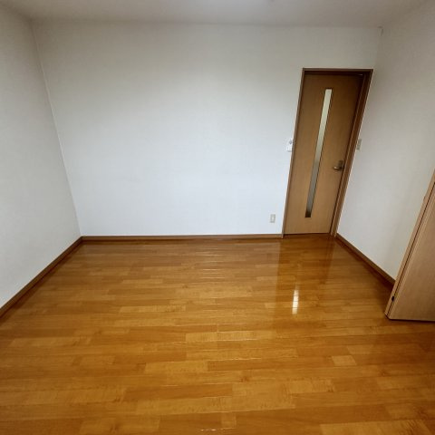 オーバーリバーの内装