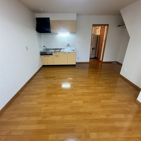 オーバーリバーの内装