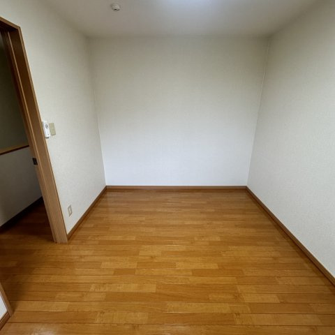 オーバーリバーの内装