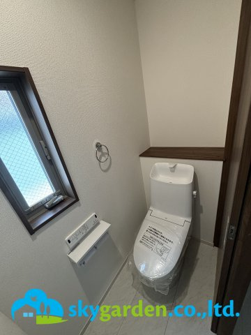 平塚市平塚３丁目　未入居戸建　全15邸9号棟のトイレ