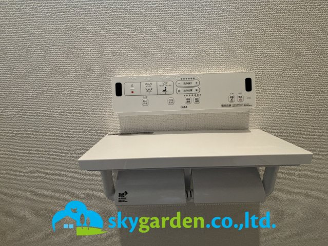 平塚市平塚３丁目　未入居戸建　全15邸9号棟のトイレ