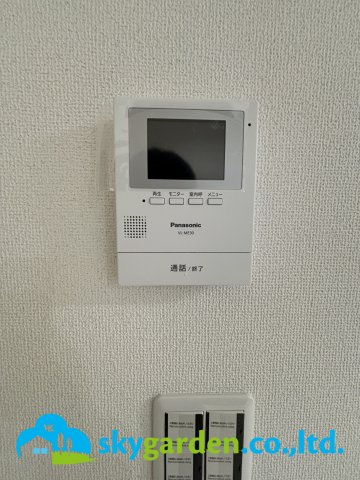 平塚市平塚３丁目　未入居戸建　全15邸9号棟の防犯設備