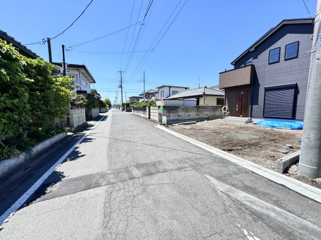 新築　前橋市大利根町23-1期　LIGNAGE　1号棟の前面道路含む現地写真|現地写真　南側接道幅員約6ｍ　