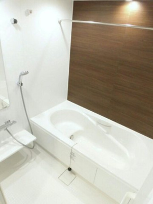 【浴室】 | レジデンス北岩田 | コンパクトで使いやすいお風呂です