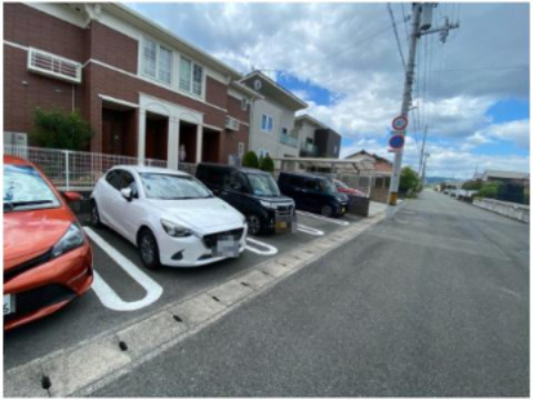 ベル　アンジュⅡの駐車場