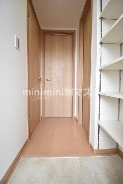 H-maison大正の玄関
