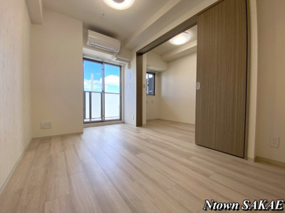 【居間・リビング】 | プレサンス鶴舞パークグラッド | ゆったりとしたリビングです