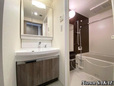 【独立洗面台】 | プレサンス鶴舞パークグラッド | 独立洗面化粧台が付いています