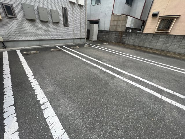 ツインＲの駐車場