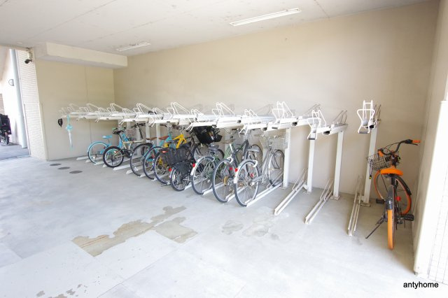 シャンテミキの駐車場