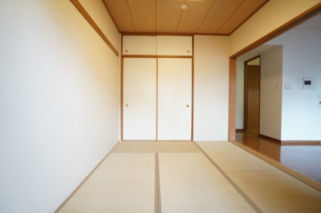 グランヒルズ本八幡の和室|落ち着いた雰囲気の和室♪