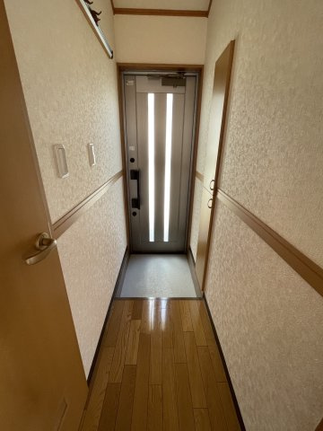 【玄関】 | シャンツェ日野