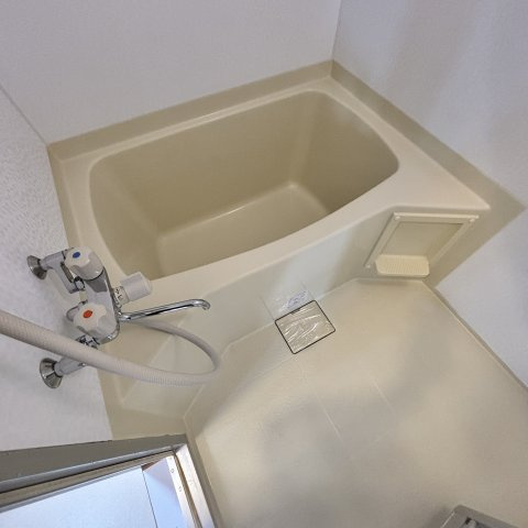 朝日ハイツの浴室