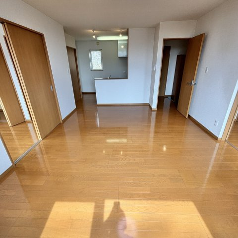 朝日ハイツの居間・リビング