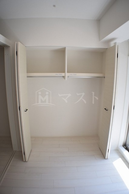 LC本町東Ⅲの収納