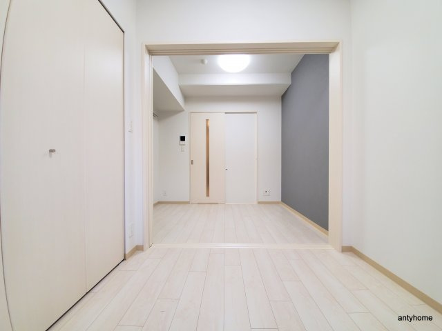 ライブガーデン江坂8 　介手数料無料の寝室