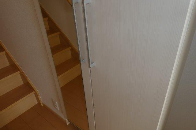 ア・レーズＴの内装|シューズボックス