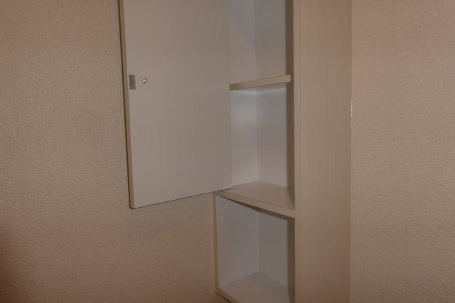 ア・レーズＴのトイレ|トイレ棚